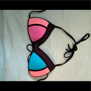Body glove swim suit top